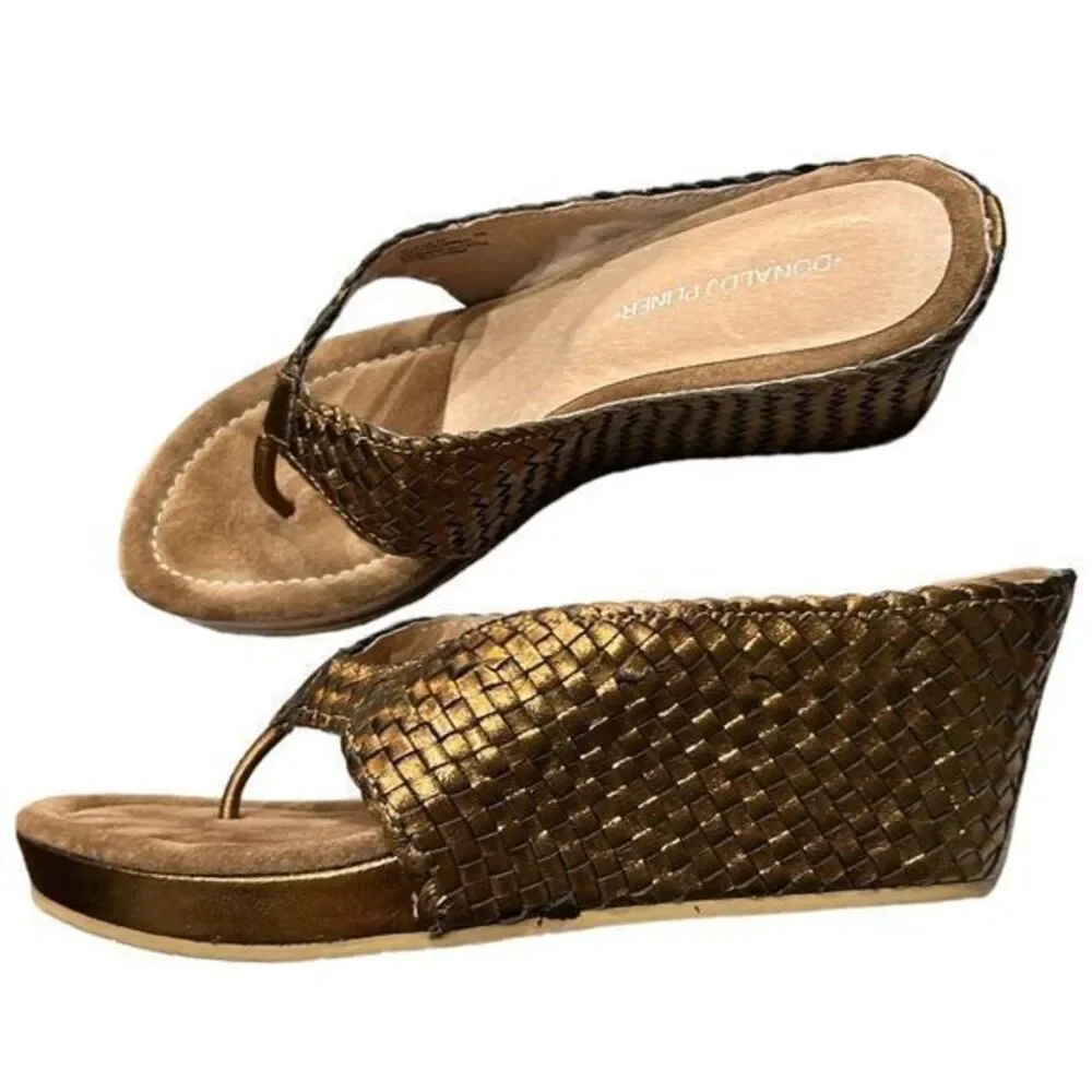 Donald J Pliner Women's Gilles Wedge Sandals Gold/Brown Size 8M